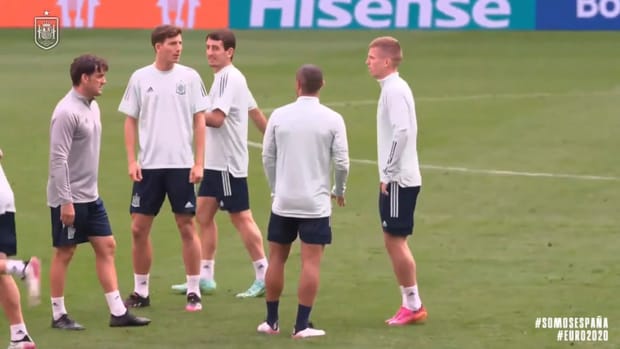 Spain train in Copenhagen ahead of facing Croatia
